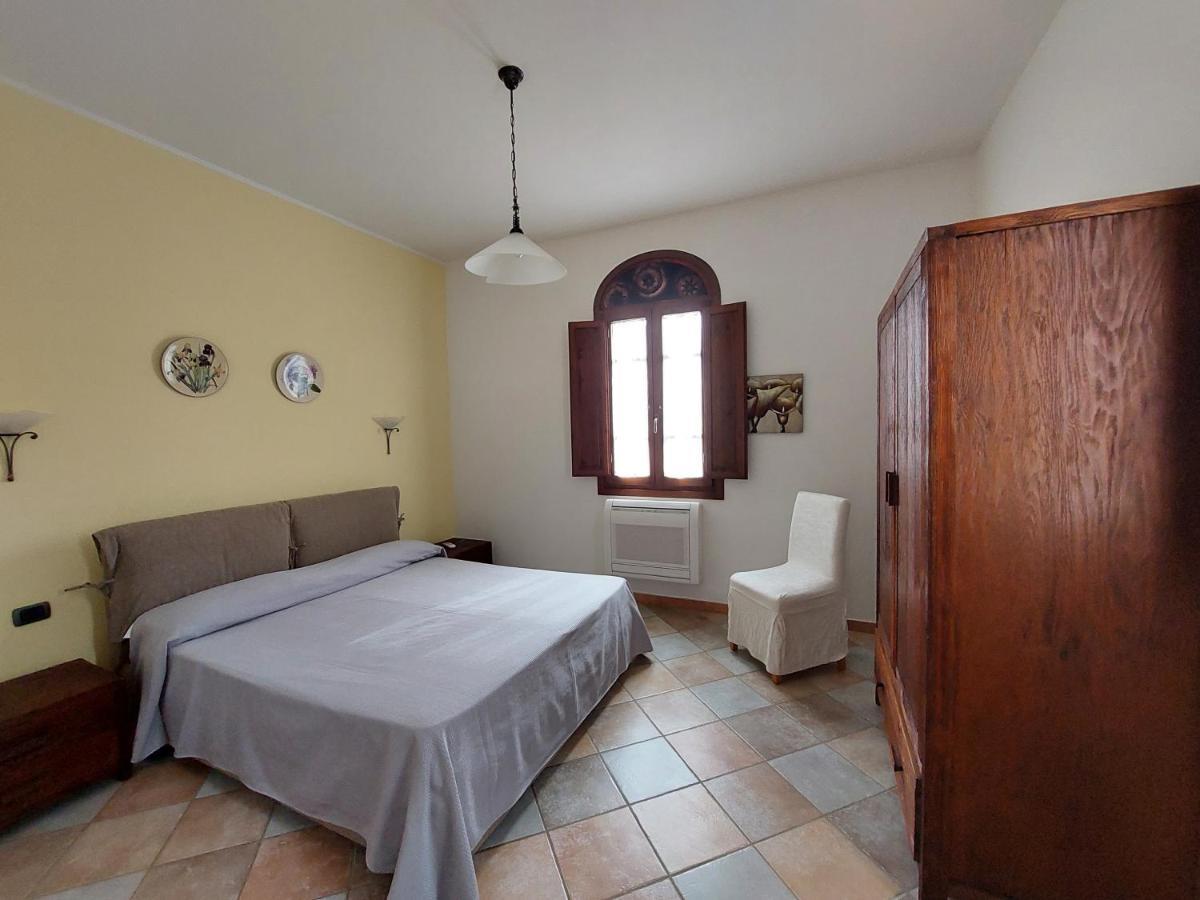 Hotel La Corte Rosada Villasimius Exterior photo