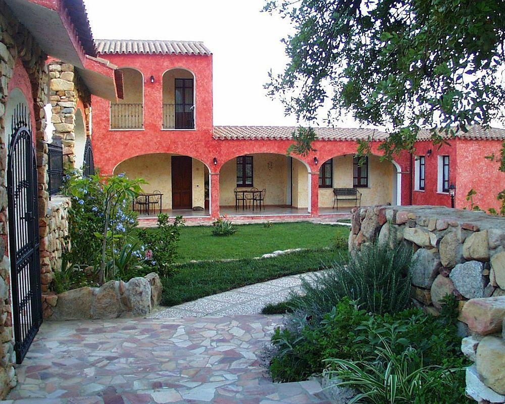 Hotel La Corte Rosada Villasimius Exterior photo