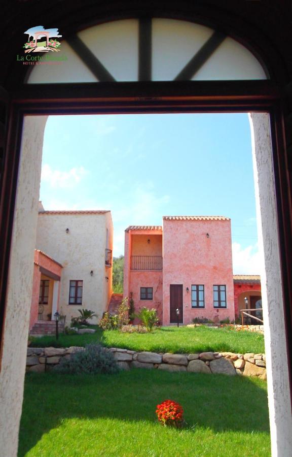 Hotel La Corte Rosada Villasimius Exterior photo